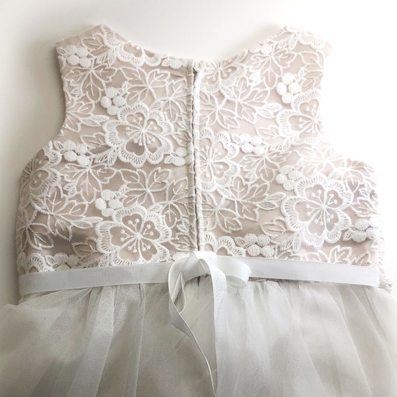 Girls White Formal Dress 6X - Picture 4 of 6